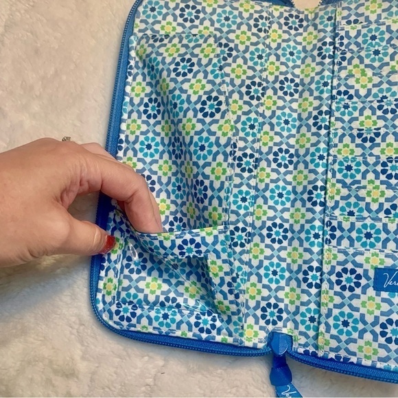 Vera Bradley Large Wallet Clutch Blue Geometric Floral Paisley Zip-Up Card Slots - Picture 8 of 16